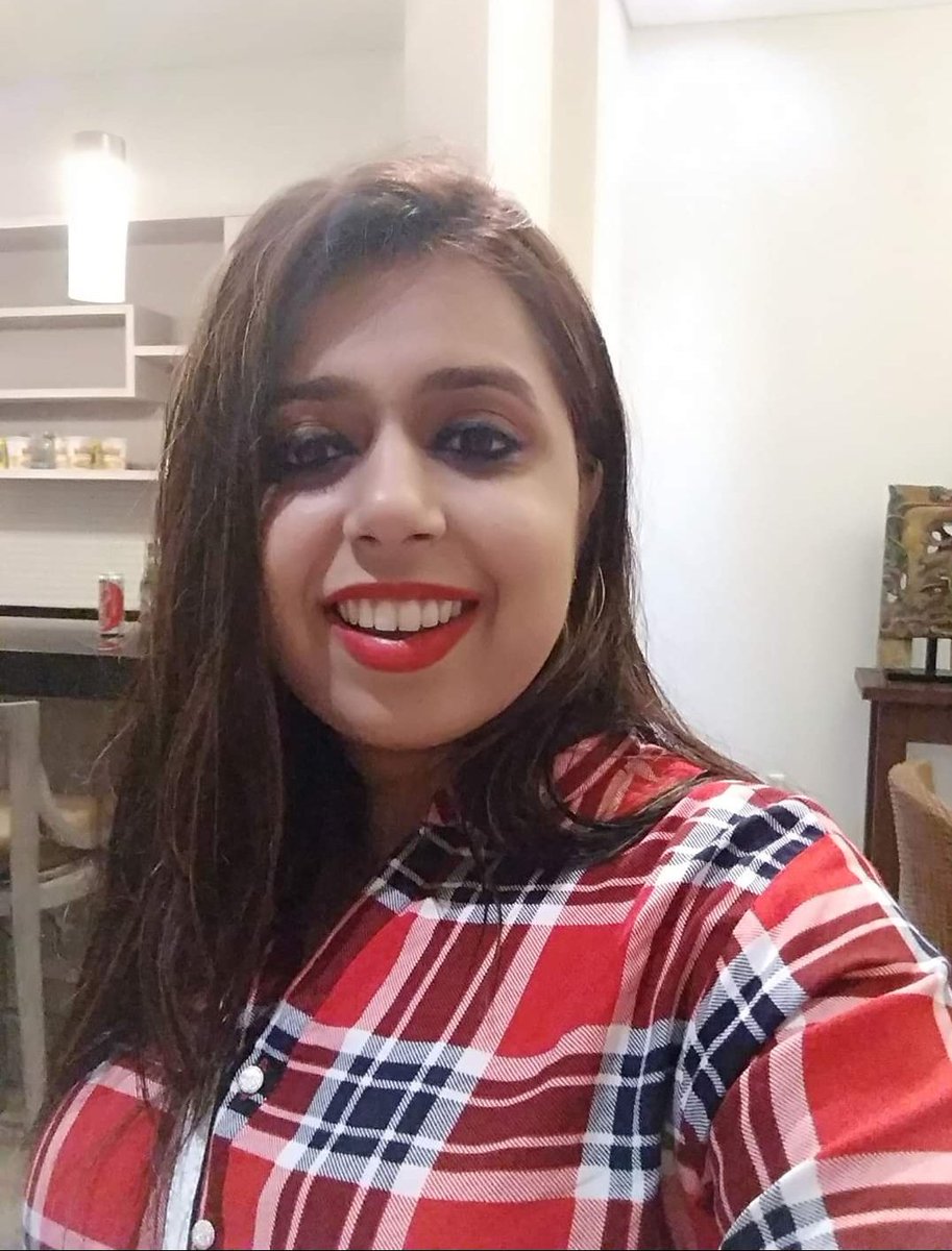 iNehaBhambri's tweet image. I would buy makeup from Myntra because I always love to shine bright like a diamond. 
#Contest2 #MyntraEORS #EORSGameZone #IndiasBiggestFashionSale