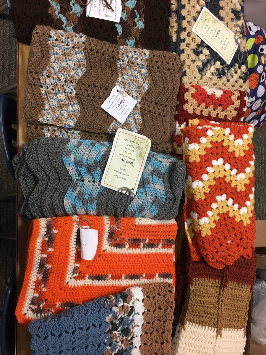 cklloyd87's tweet photo. Mrs. Wagner’s kindergarten class received beautiful gifts from some local friends. Each student received an afghan to take home for the holidays. Thanks for the 💕 Korvers for Kids Charity! #together #murphybulldogs #learnbps https://t.co/p31jOawHyH
