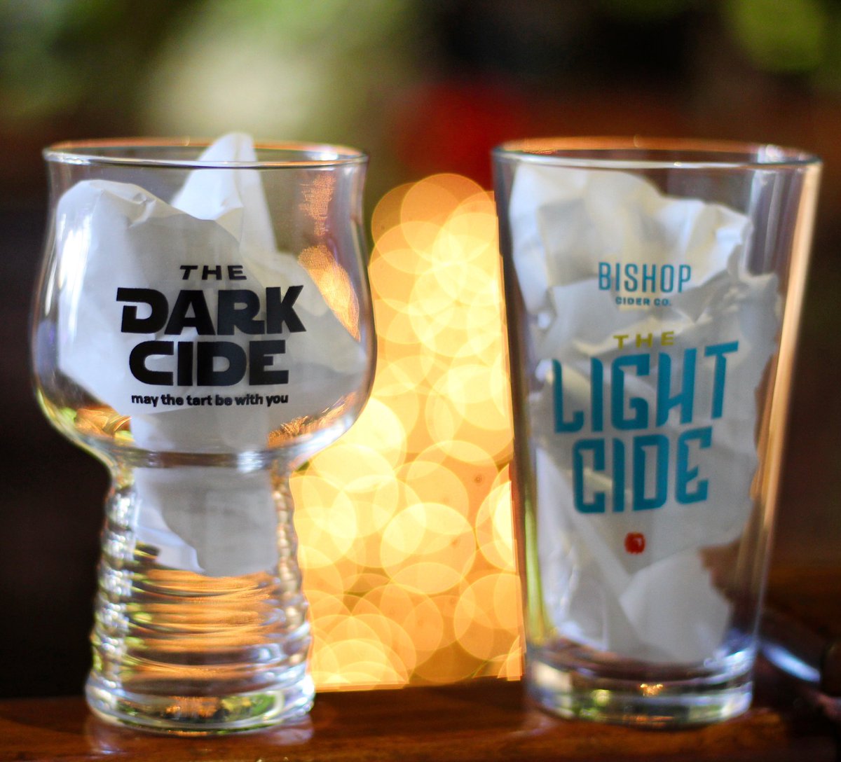 More glassware coming in hot- these are for tomorrow’s Star Wars Choose Your Cide(r) Happy Hour with <a href="/bishopcider/">Bishop Cider</a>
Choose between The Light Cide (Apple Cider), or The Dark Cide (Black Currant) for $4 4-7p 12/19
•Glass released at 4pm, 1 per person, first come/first served