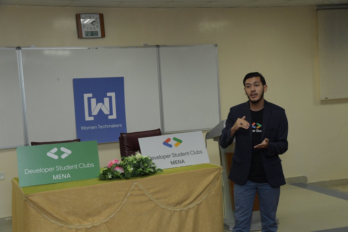 Yesterday was Amazing 😍🔝!!
first workshop of DSC 🌸🙏🏽.
<a href="/unizwaoman/">جامعة نزوى</a> 
———————————
<a href="/abid_salim/">Salim Abid سليم عبيد</a> 
@RayanZahab
<a href="/Omranic/">Abdelrahman Omran</a>
<a href="/Raltaie/">ريم</a>
<a href="/PhazeRo_om/">PhazeRo</a> 
<a href="/ukomandigihub/">UK Oman Digital Hub</a>