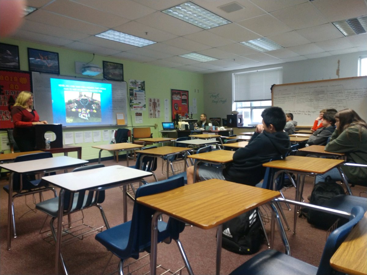 Big Walnut Local Schools High School has earned 2,650 points, Silver Level so far this year. Here are some photos of their recent activities. To follow their progress, visit reduceohcrashes.com/schools/big-wa…