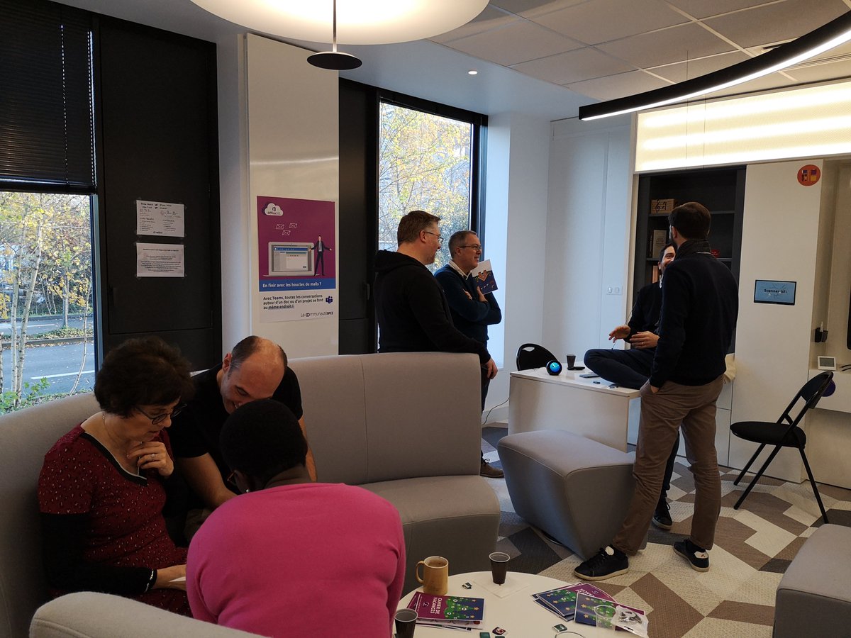 ITCaisseEpargne's tweet photo. #StationDigitale : la tournée 2019 s'achève ! 
Nos équipes ont profité de cet instant pour découvrir et apprendre, tout en passant un moment convivial. 😉
Un grand merci à tous nos ambassadeurs qui ont animés cet événement 👏 https://t.co/5UIQpgIR2O