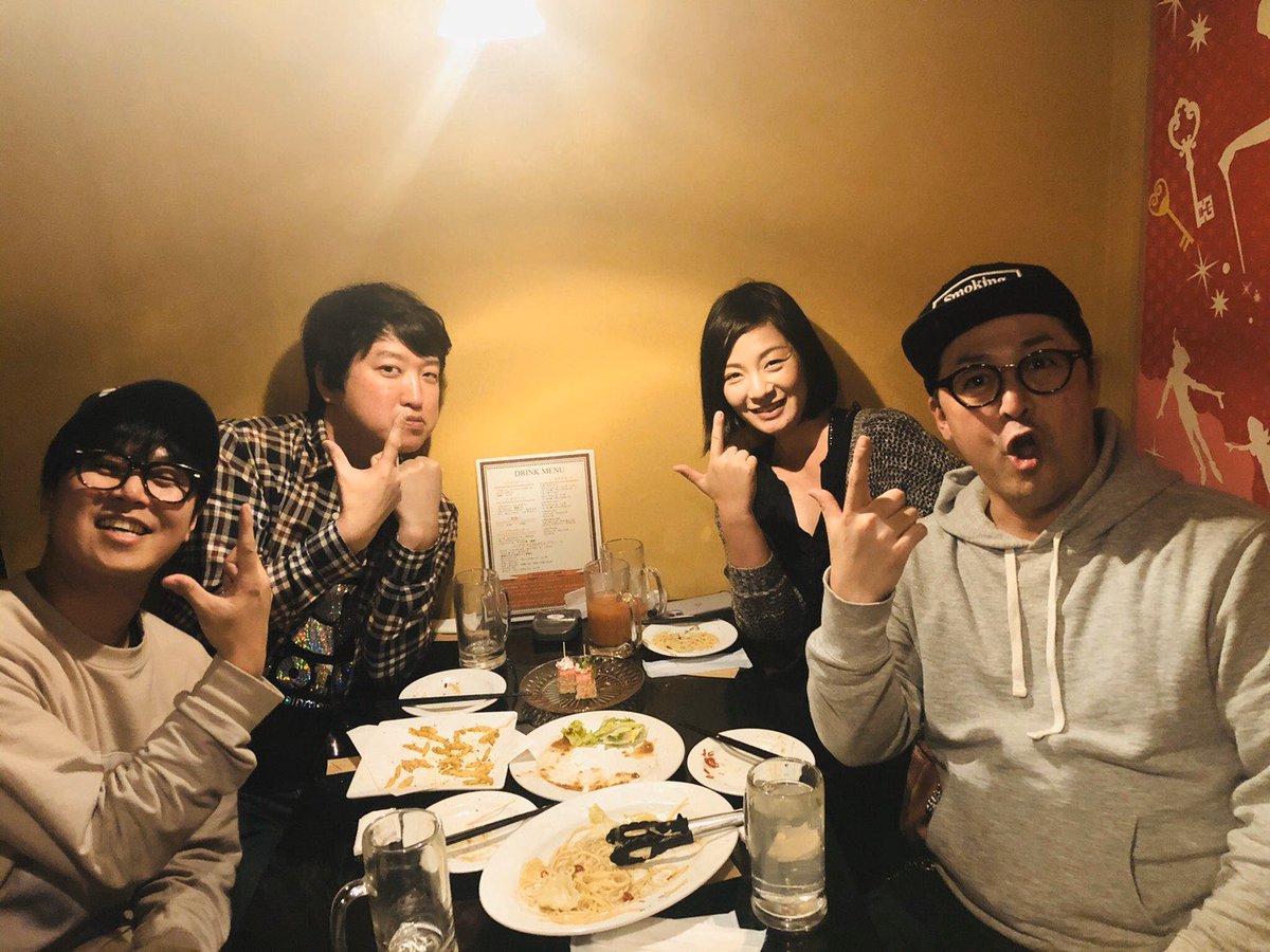JOINTJAPAN2019's tweet photo. 今日は #エンタメJOINT 4人でミニ打ち上げをしてきました！
みんなともっとHAPPYなJOINTをしたい！
4月12日！それまでとそしてそれからで何が出来るのか。
考えて終わりじゃないのがエンタメJOINT！
これからもみんなの期待に応えたいから、私たちにいっぱい期待してください！！ https://t.co/0IL2HoryiV