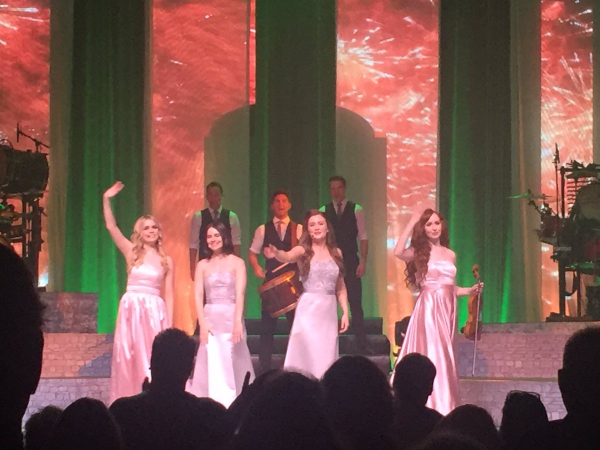 _KennyUong_'s tweet photo. Super excited to celebrate @Celtic_Woman’s 15th Anniversary in May 2020!! 🎉1️⃣5️⃣🎶🎻💃🏻 @MaireadCarlin @eabhamcmahon @MeganWalshCW @tara_mcneill #CelticWoman #CW15 https://t.co/LRk24CcAeI