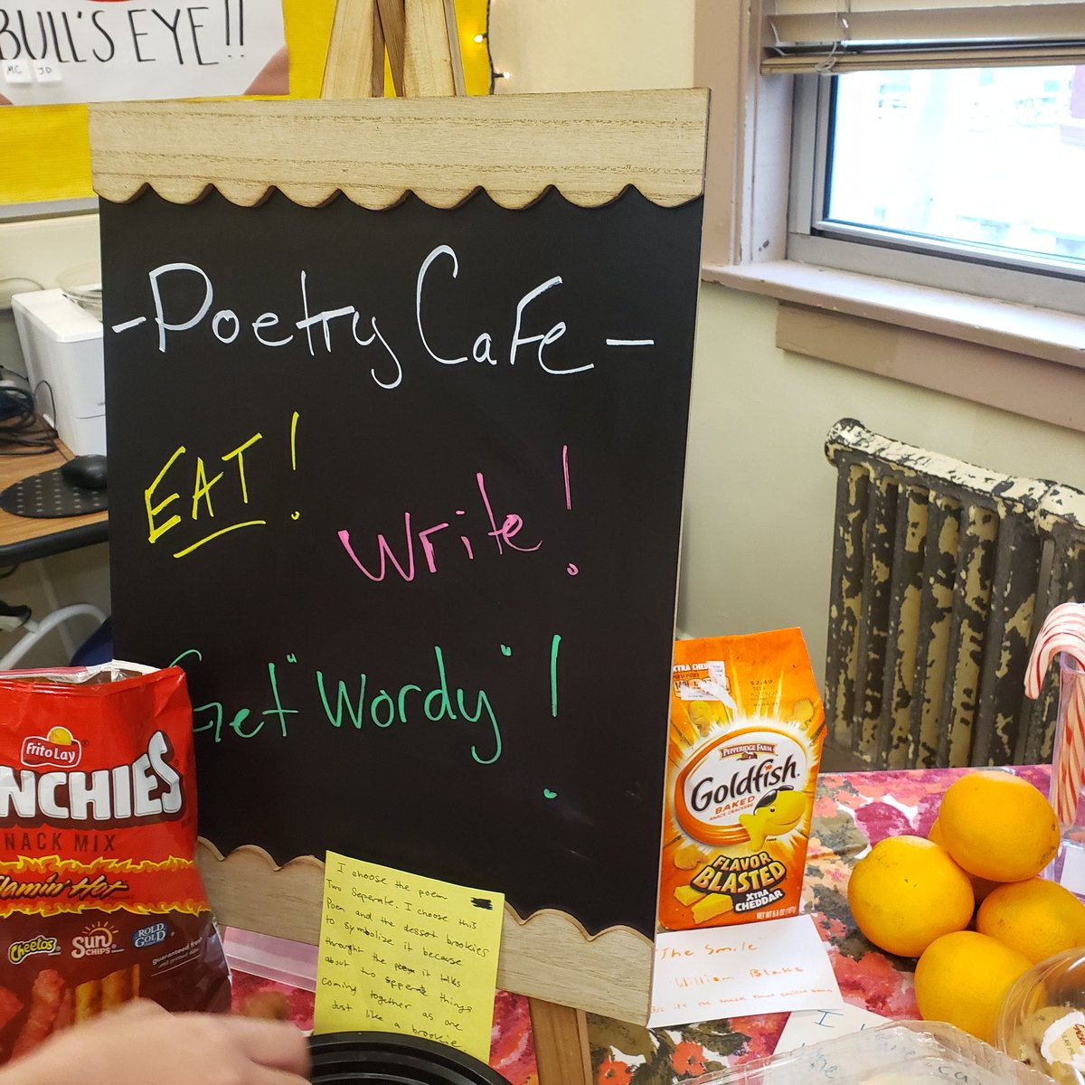 SmithTeela's tweet photo. Poetry Cafe "Food as Poetry ". Students brought food to represent poems or poets at the close of AP Poetry unit 2 #aplit #gdtbab #proudtobeLBUSD #adventuresinteaching https://t.co/YFxv7guokF