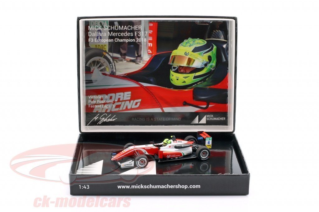 CkModelcars's tweet photo. #Schumacher #MickSchumacher @SchumacherMick #Dallara F317 #modelcars #modellautos #miniatures scale 1:43 lim 500 pcs #giftbox #Promobox #Prema #Theodore #Racing by #Minichamps visit https://t.co/rBaO1qat3z 🎅🎅🎅🎅🎅 https://t.co/AraT5Hbiju