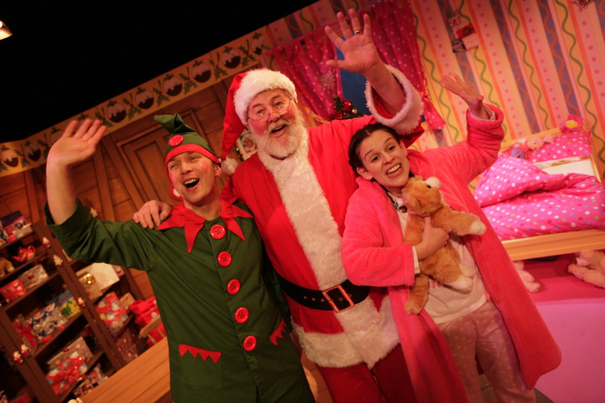 Say 'Hello' to Santa! 👋 🎅

Tomorrow Dear Santa arrives in Woking until Tue 24 Dec! Have you got your ticket to meet the man from the North Pole and get a special gift? 🎁

It's not too late the come along - book your tickets here: bit.ly/2Z1o0qv