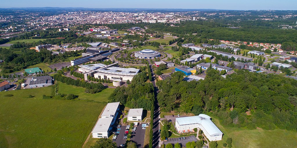 LimMetropole's tweet photo. #ConseilCommunautaire | Le conseil valide le schéma de développement des parcs d’activités économiques de Limoges Métropole.

L'objectif : poursuivre dans les prochaines années le développement économique du territoire, connaître et anticiper les besoins des entreprises. https://t.co/BQpUF3PNQD