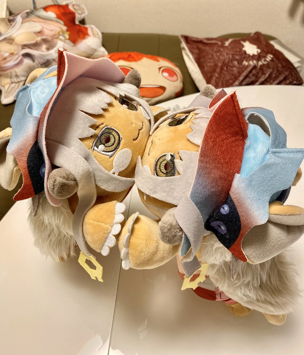 nanachi (made in abyss) animal ears 1other furry whiskers :3 white hair yellow eyes  illustration images