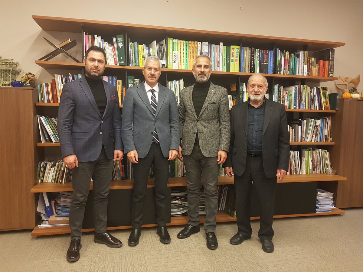 hakanyigitak's tweet photo. @tcbestepe Baş Danışmanı kıymetli büyüğümüz Sayın #İbrahimSönmez beyefendiyi makamında ziyaret ederek bir arada olduk. 
Değerli abimize göstermiş olduğu ilgi alaka ve samimiyetten dolayı şükranlarımı sunuyorum.

https://t.co/XUONn5APQe
#KuruluşVakti #Çarşamba https://t.co/sya4rnYfN9