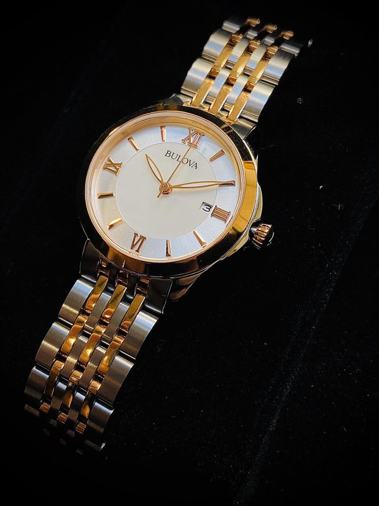 AlsalWatches's tweet photo. Ladies Rose Gold and Steel Bulova watch.
Brilliant gift idea for a watch lover. πβοΈ
ββββββββββββββ
Β£199.00
ββββββββββββββ
#gift-ideas #christmas #ladies #steel #watch #Luxury #quality #alsalwatches #alsal #Bulova #BulovaWatch #Quartz #Londonββββββββββββ
ββββββββββββββ https://t.co/WeDVM9synV