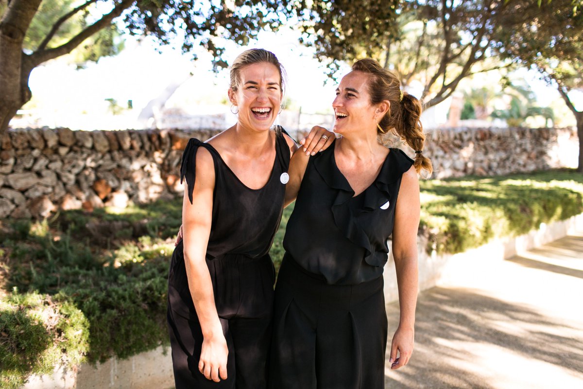 LaiaSegui's tweet photo. Sobre todo disfrutar, ¡nosotras nos vamos de vacaciones!
•
•
•
📸 L'Atelier - Fotografia Menorca 
•
•
•
#MenorcaEventa #EventPlanner #WeddingPlanner #WeWorkWithTheHearth #Team #Bodas #Weddings #JustMarried #Smile #Happy #MerryChristmas #Love #Risas #Jaranas #Amor #Menorca https://t.co/nFFtIiltOF