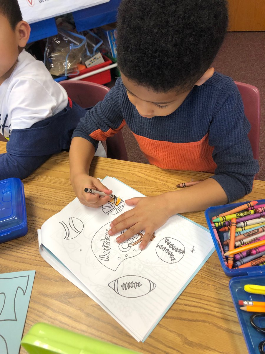 art_nahs's tweet photo. One of our favorite days! National Art Honor Society coloring with kindergarteners at Whitehall Elementary. #nahs #nationalarthonorsociety https://t.co/hRYRRIQPd6