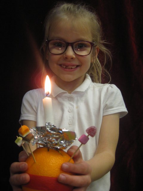 BlackfordCE's tweet photo. Yesterday, we had a beautiful Christingle Service at St John the Baptist church. Thank you Deacon @MelanieBeaven #Cumbria #Carlisle #Blackford #WeLoveLearning #Christmascountdown  #TuesdayMotivation https://t.co/lziaIPXReJ