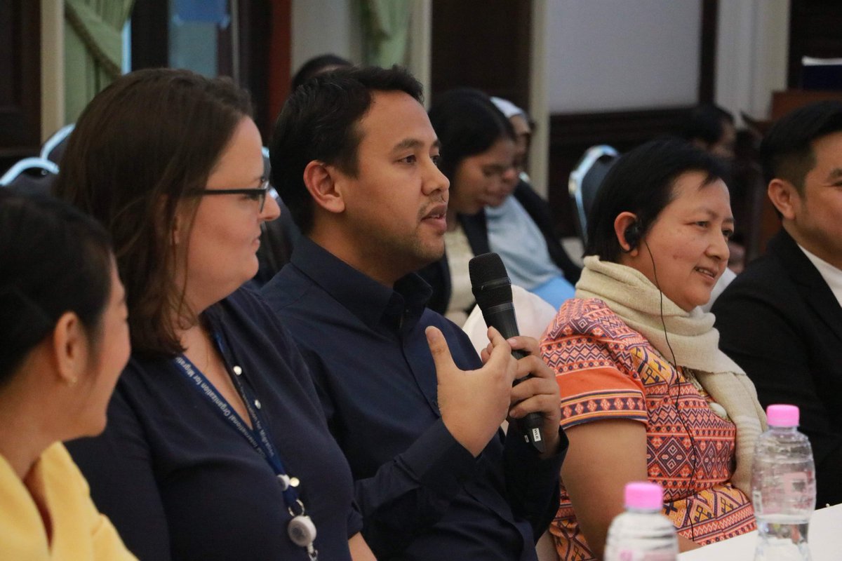 tulpin's tweet photo. Sharing a panel with Facebook, UN agencies, private and public sectors as well as civil society to discuss digital media as a force for good and to also officially launch an Electronic Dance Music or 'EDM' mix produced by SideKick for ASEAN as part of International Migrants Day https://t.co/ETQsyBAFNJ