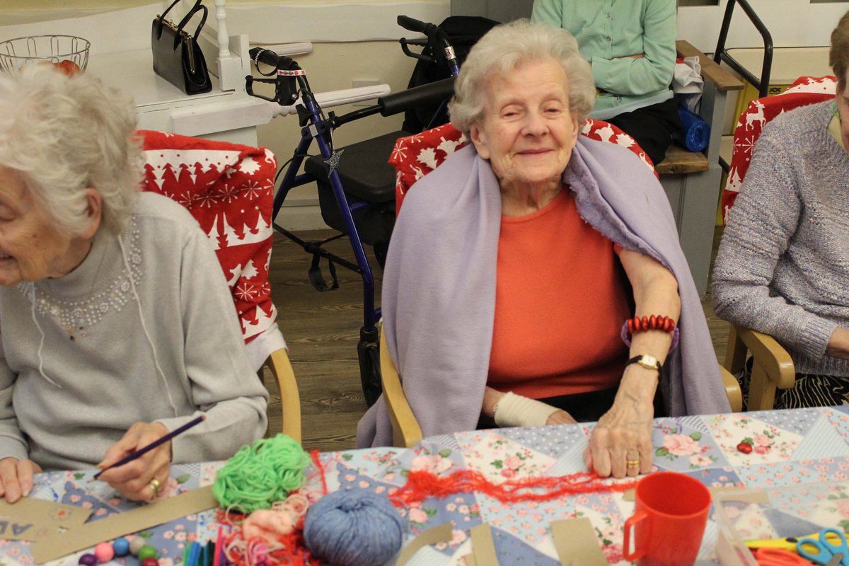 HullTruck's tweet photo. We will be live streaming #PeterPanHTT on Monday to @HullHospitals and 2 Hull care homes (Alderson House and Haworth Court). Ahead of the show, we have been running singing and craft sessions with each venue, here's some snaps from Haworth Court last week. 1/2 https://t.co/W1RK1dwxT6
