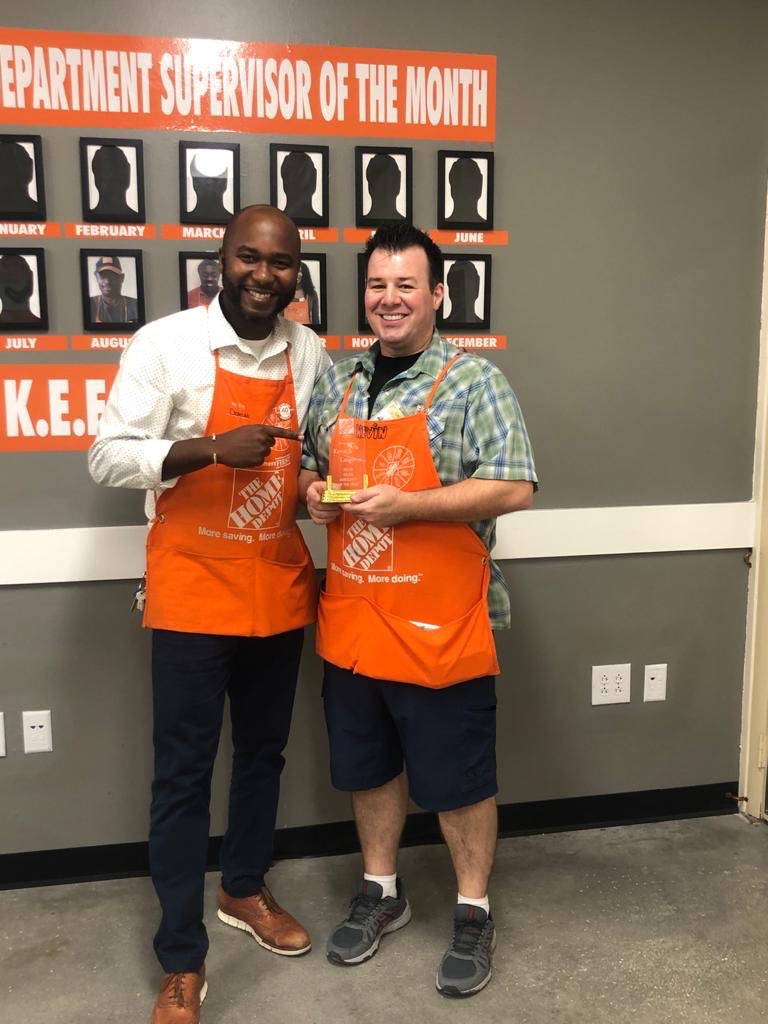 6322HomeDepot's tweet photo. Meet Kevin from D25 , an amazing associate that sets the bar everyday delivering phenomenal customer service.@MzNikki6372 @felipe30516 @walkerc6372 @251Home @NargisRamasami @walkerc6372 @AntoinetteHodg1 #associateoftheyear https://t.co/ImLKj3rLDE