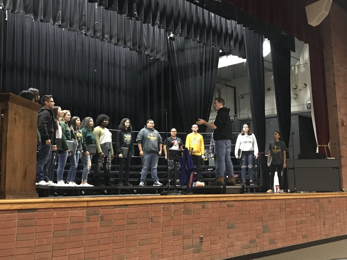 WSHS_Choir's tweet photo. Performance Exchange Day with the Middle Schools Part 1 of 3.  Thank you Ms. Hancock for hosting us at Woodbridge MS! You are doing great things!! Loved hearing 6th Grade and sharing “Give Us Hope” with 8th Grade! https://t.co/6t5d0vO3xw