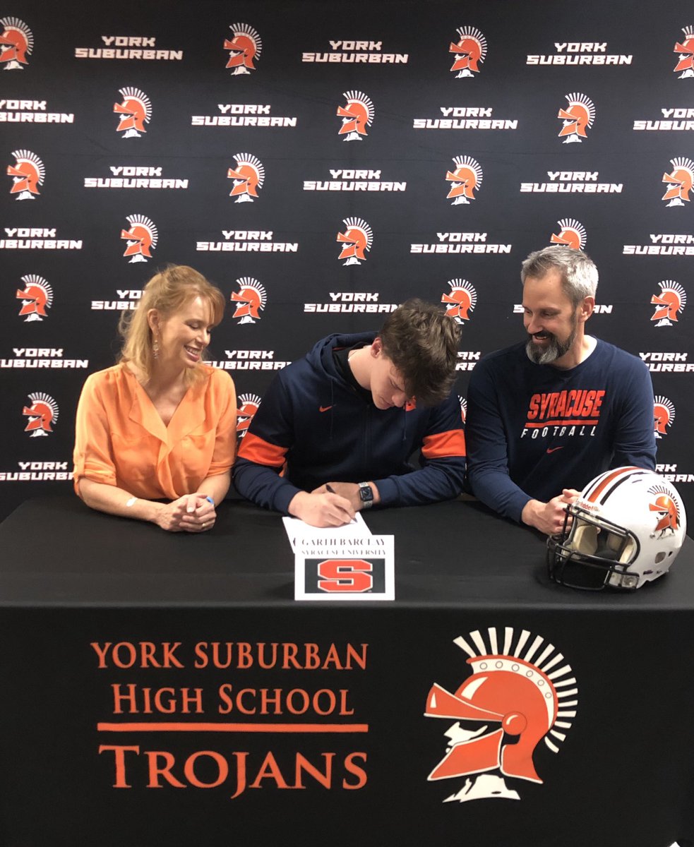 Congratulations to Garth Barclay (Football) on signing his National Letter of Intent to Syracuse University, to continue his Academic and Athletic Career!! Thank You for your contributions to YS, we look forward to following your continued success!
#YSProud
