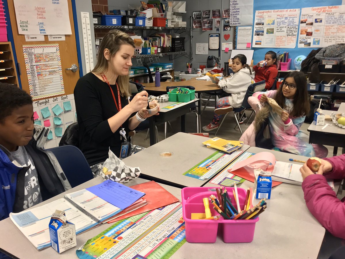 ACPSNutrition's tweet photo. What a day at @CKELEM! #VaBreakfast w/ Asst Principal @laurenholthaus β
#ScratchMade Breakfast w/ #VaGrown Ingredients β
Visit from @WaPoFood β
Happy Students β
Whatβs in store for the rest of the week? Stay Tuned! @NoKidHungryVA @VDOESNP https://t.co/ugKlF3vKlb