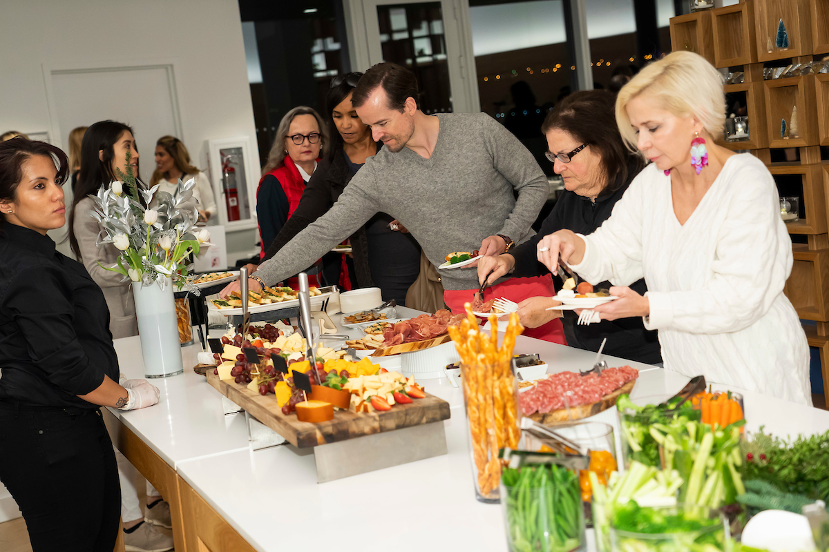 thedurstorg's tweet photo. Our residents are celebrating the festive season together with holiday parties held at each property #VIA57West #Helena57WEST #Frank57WEST #EOSNomad #HallettsPoint https://t.co/vFxAjtv4XV