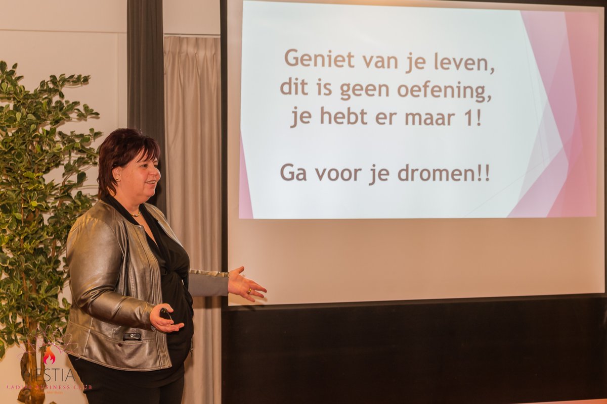 HestiaLBC's tweet photo. Wil jij meer weten over de business club? Neem een kijkje op de website; en of lees de blog:  https://t.co/G2Esgt3u5z https://t.co/TmroOueb90