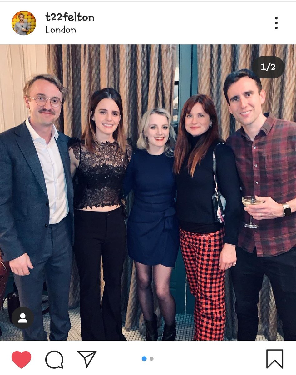 Febookworm's tweet image. TOM FELTON E EMMA WATSON VICINI PRONTO LI SENTITE I MIEI FEELS DA FELTSON SHIPPEEEERRRR

#TomFelton #potterhead #HPcast #castreunion