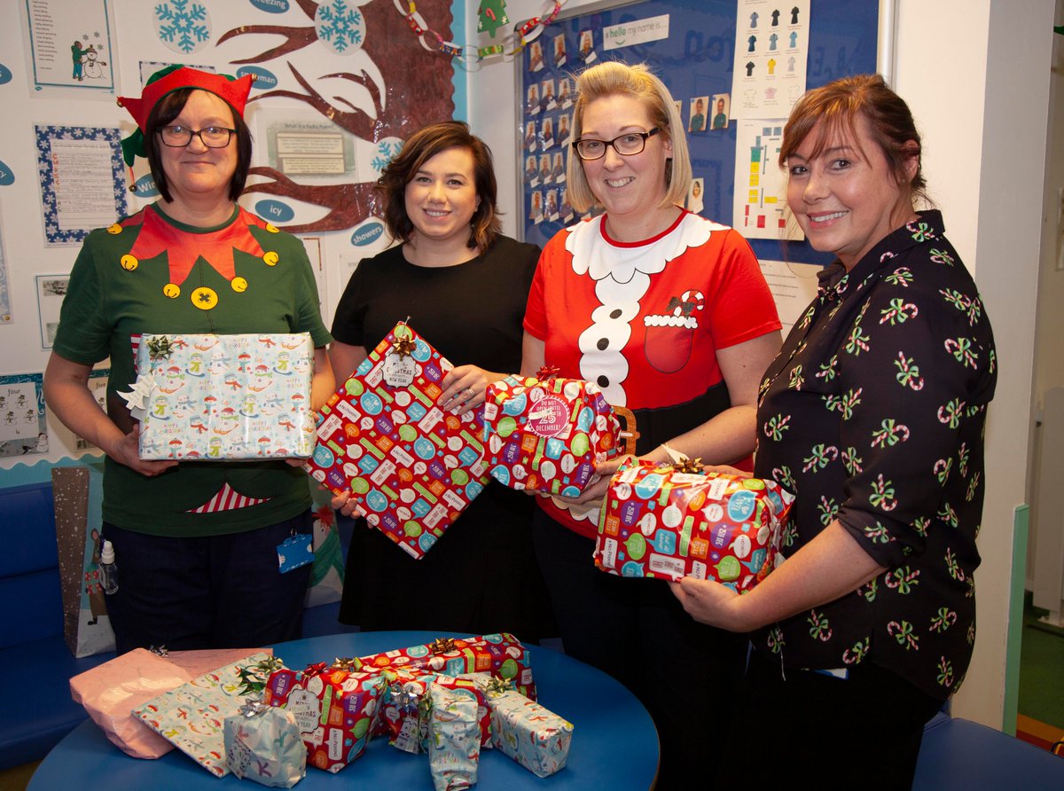WWLNHS's tweet photo. During the festive period, our Rainbow Ward have had lots of donations🎁 

Thank you to SanPro Productions Ltd and Stephanie Kirkham, from @Vygonuk, for donating lots of goodies for our patients over Christmas❄️

We appreciate all the wonderful gifts that have been donated🎄 https://t.co/lwsGREsKYa