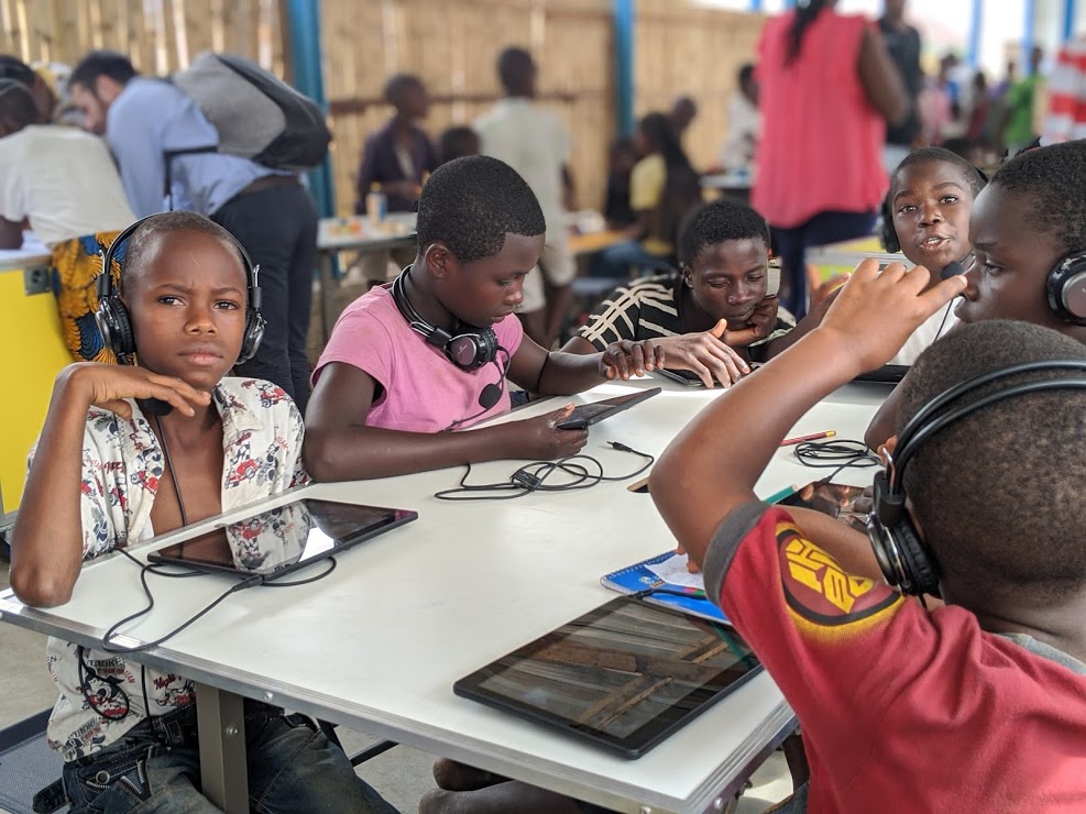 BSF_Inter's tweet photo. 2/3 📚 Du Bangladesh au Burundi, notre combat est plus que jamais essentiel : donner aux populations les plus vulnérables les moyens de s’informer, d’apprendre et de comprendre le monde pour être libres. https://t.co/Kb7oPGmggh