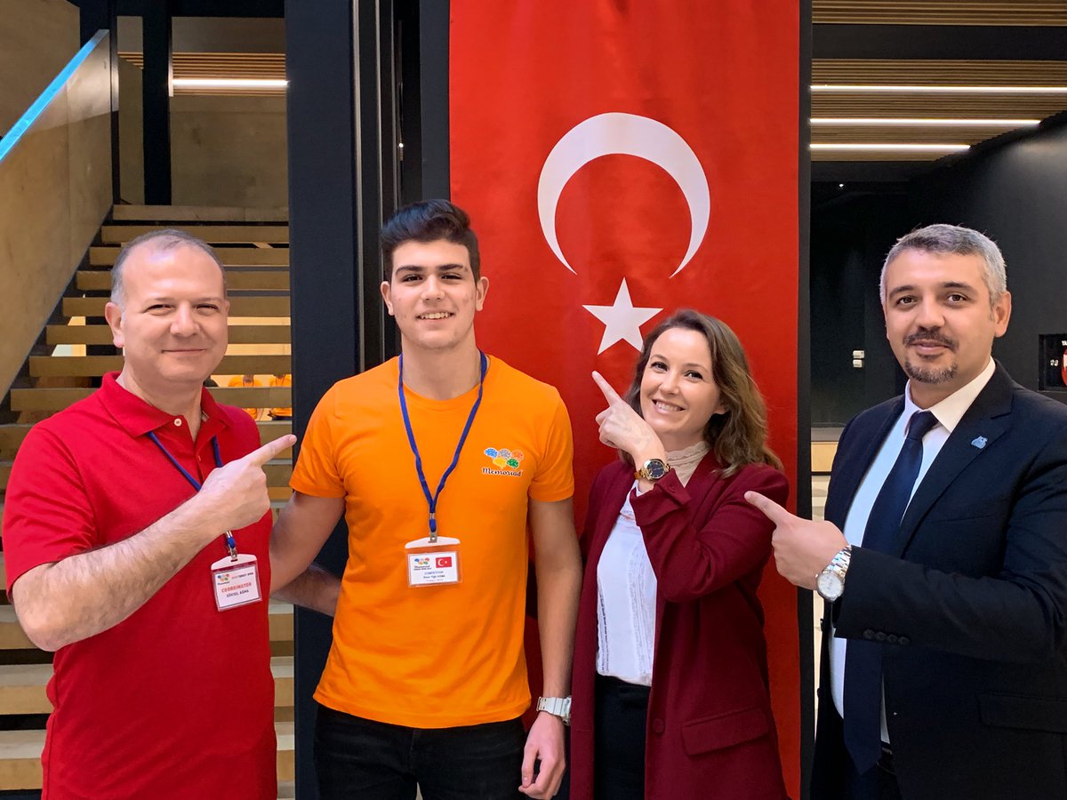 BeriyeBerber's tweet photo. 2016 Hafıza Teknikleri Flash Anzan World Guınnes Rekortmeni öğrencimiz Ömer Yiğit Ağma’yı 2019 yılında da rekorunu yineleyerek bizleri gururlandırdığı için kendisini tebrik ediyoruz #guinness #flashanzan #dünyarekotmeni #hafızateknikleri @bilnetbeylikdz @BilnetOkullari https://t.co/lSP7ZUeFs3