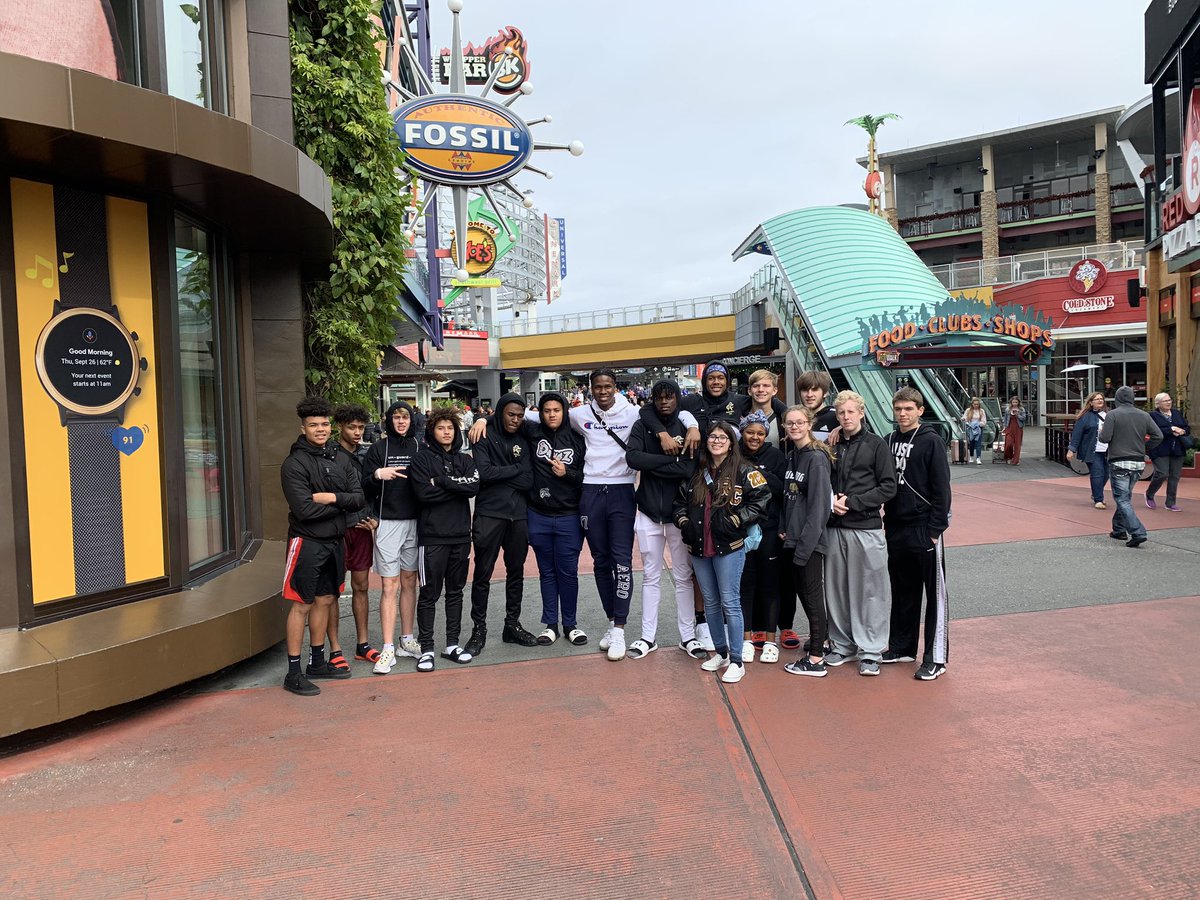 Having a great time in Orlando ! Decided to stop by Hard Rock Cafe for lunch . Excited for our first game tomorrow! #OneRC