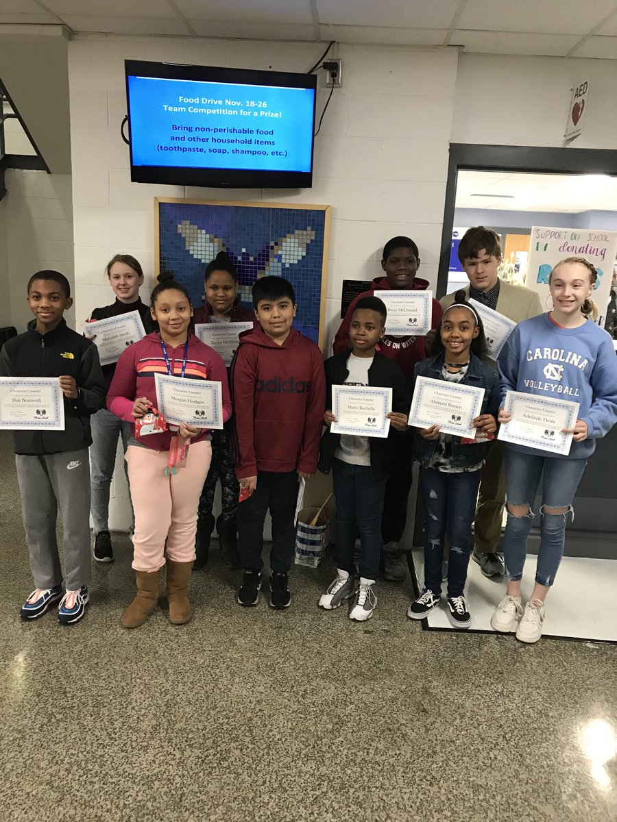 Albright_DPS's tweet photo. Character counts ⁦⁦⁦⁦⁦@rogersherrmiddl⁩! Congrats to these students who exemplify the trait of kindness! ⁦⁦@DrRogers13⁩ ⁦@pmubenga⁩ https://t.co/zzM4ifp6s4