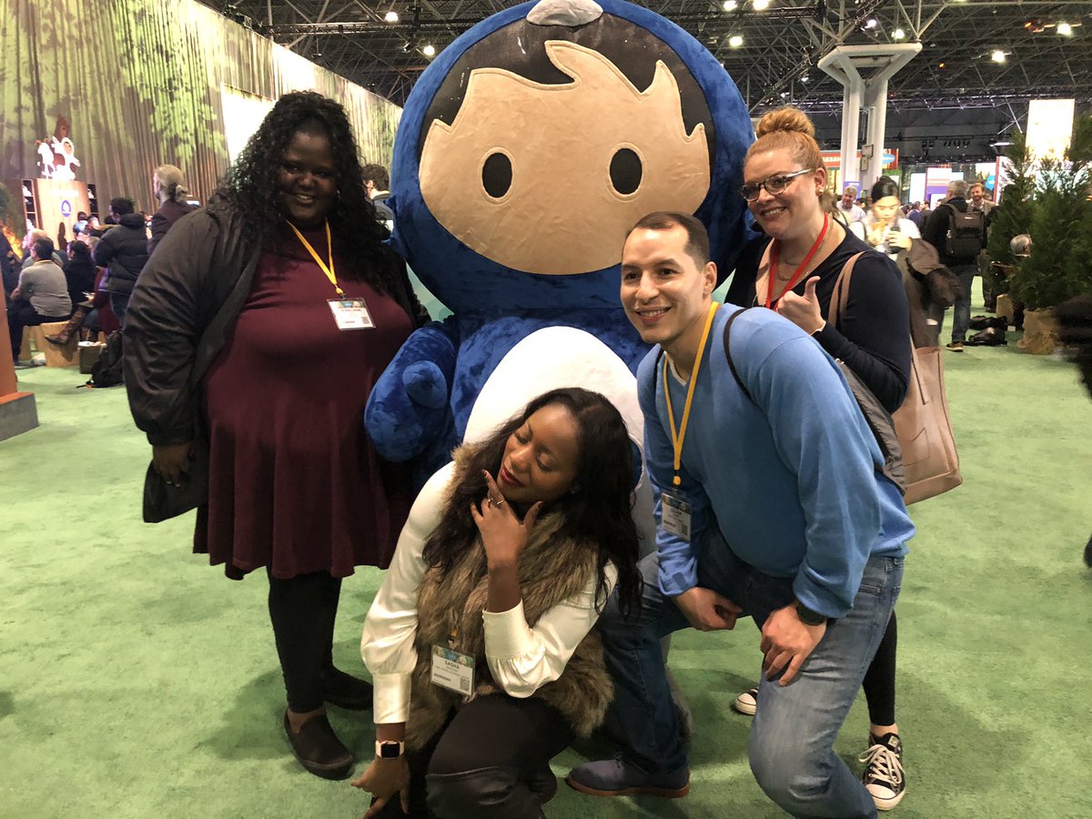 NYGal18's tweet photo. @PepUPTech peeps in action at #SalesforceWorldTour NYC!! https://t.co/DtGphlGoXc