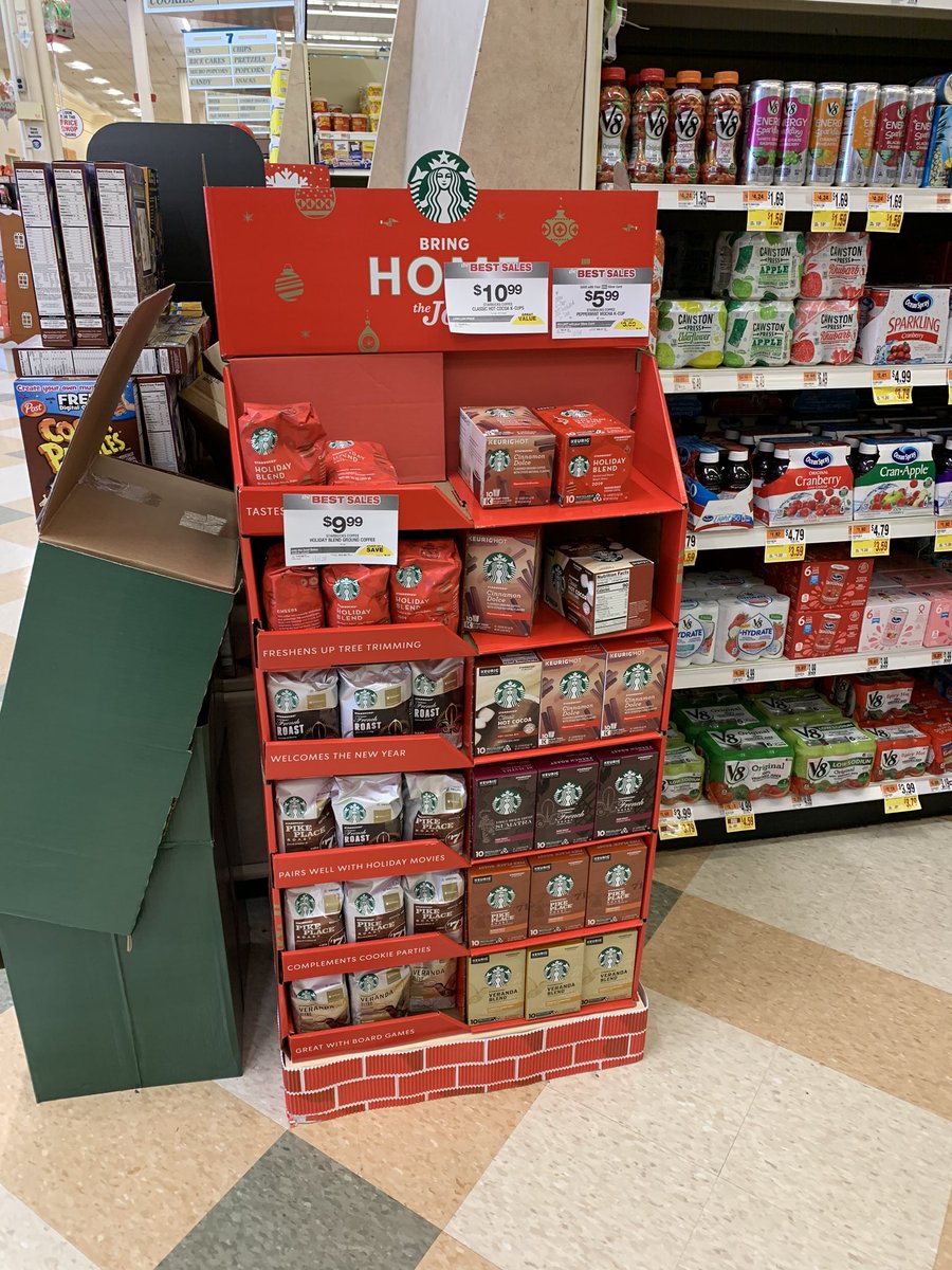 GregoryPliska's tweet photo. Big Y Chicopee MA @CPGChristmas  #acostachristmaschallenge https://t.co/u3rwOLbi8T