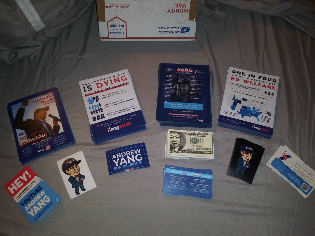 StephanieGladd4's tweet photo. #YangMediaShoutOut
@BrutumF has done so much to help #Yangsters out! He sends materials to spread #YangsWord! Newest shippments. Stacks of flyers, business cards & #Yang Stickers! I plan to use some of this in Iowa for #YangWeek. I hope i get the chance to thank him in person! https://t.co/WvZ0ujZChV