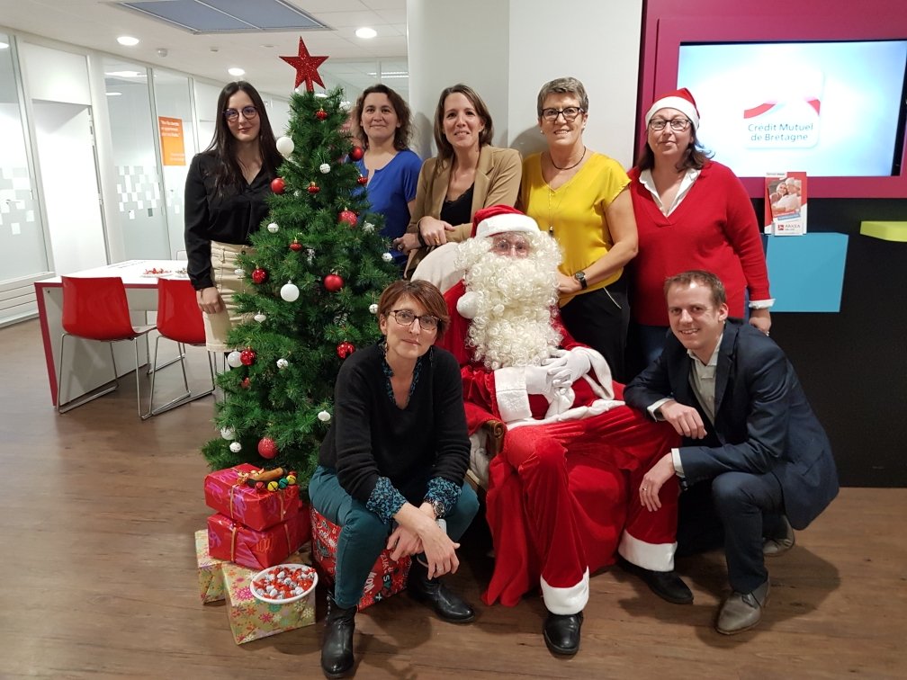 Animation photo de Noël. Très belles rencontres cet après midi. <a href="/WeAreArkea/">WAA|Actus</a>