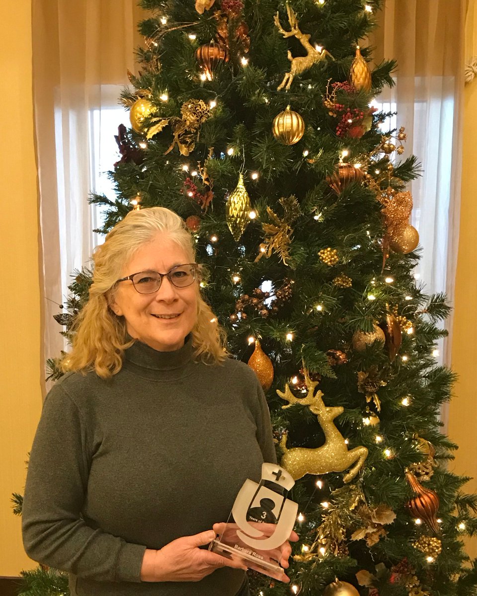 univpediatrics's tweet photo. Barb Ross, LPN received her 3 year service award! Barb is an amazing team player and always has a smile on her face. Barb ensures that her client is getting the best care at all times! Congratulations, Barb!
#anniversary #universalpediatrics #nursesrock https://t.co/VOdOv3i8ys