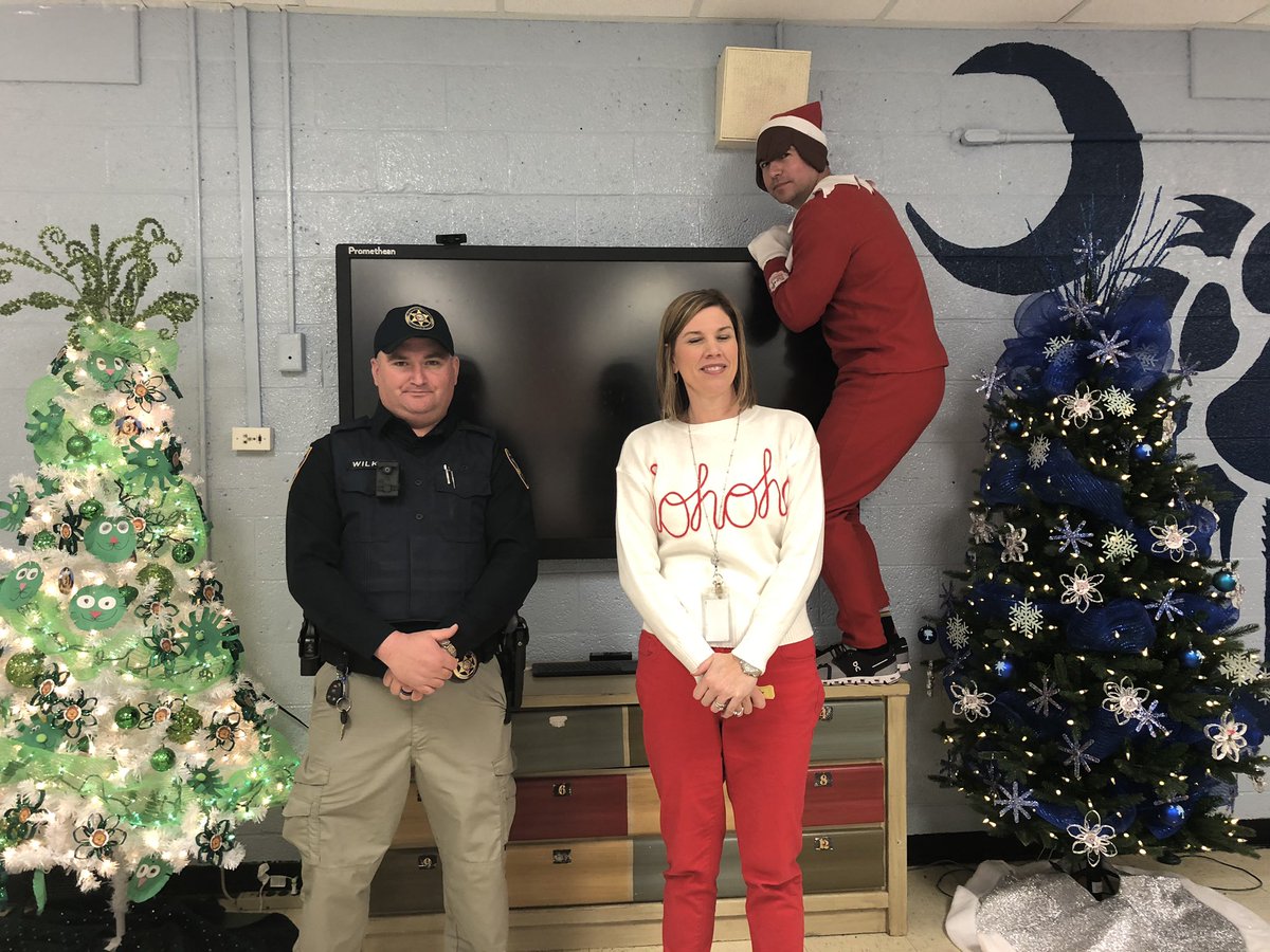 bjphipps2002's tweet photo. Caught “Elf Allen” again! 😂. #WeLeadWGE #KidsDeserveIt https://t.co/AUHSsEs7EB