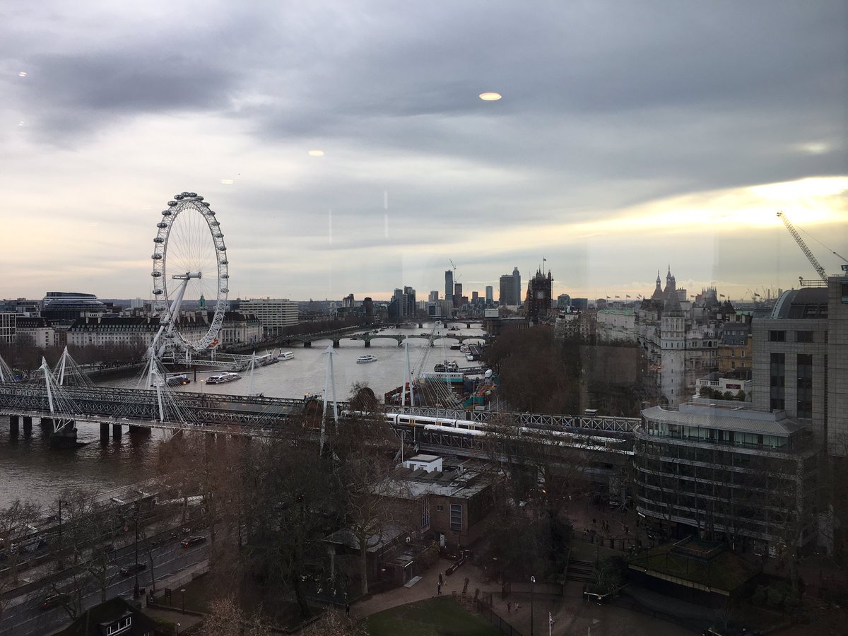 COM_MEO's tweet photo. Off to London to celebrate a successful year of our partnership and Christmas in particular with @FinsburyGlobal. See you on the dance floor! https://t.co/HmXo9DGpmo