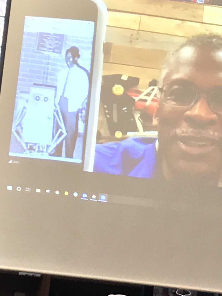 NWES_Library's tweet image. Here are our 2nd graders getting a pic with Dr. Lonnie Johnson after an AMAZING Zoom call with him yesterday!!! He even had on a @NorthwestES school shirt!!! #howcool #pfisdlibraries