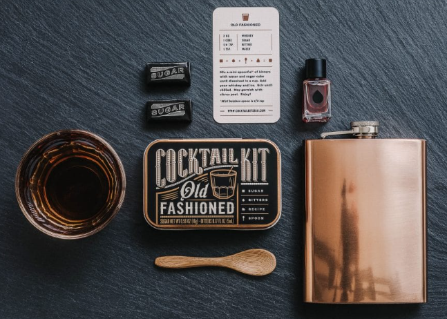 OlivePromotions's tweet image. These travel friendly cocktail kits include premium ingredients to craft  and enjoy a top-notch cocktail. 

cocktailkits2go.com

#cocktailtogo #logoyourcocktail #oldfashioned #olivepromotions