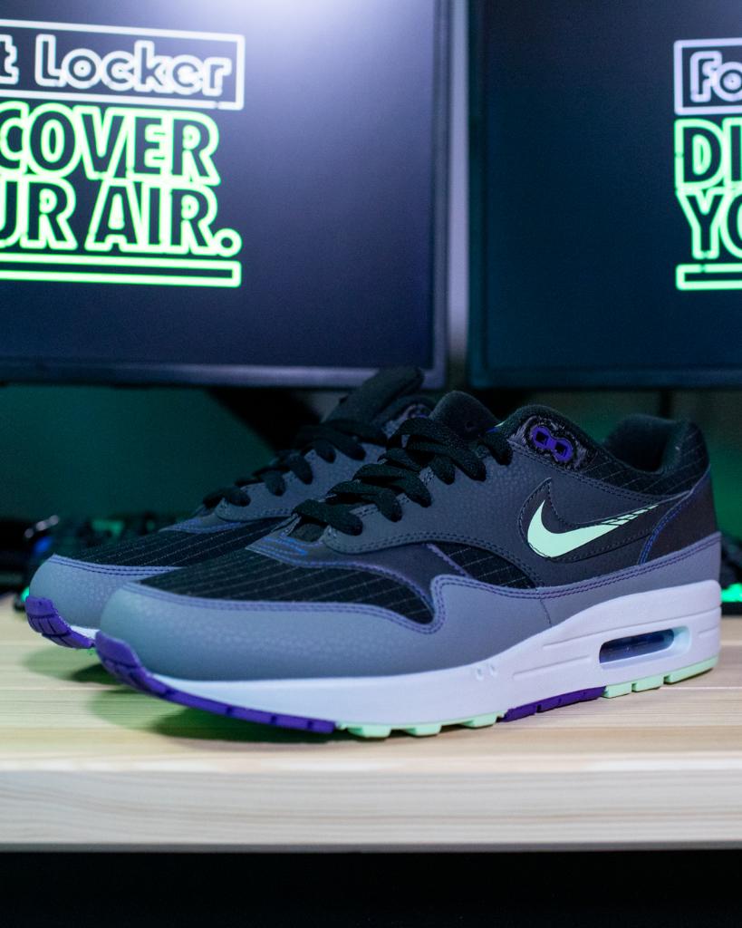 foot locker nike junior