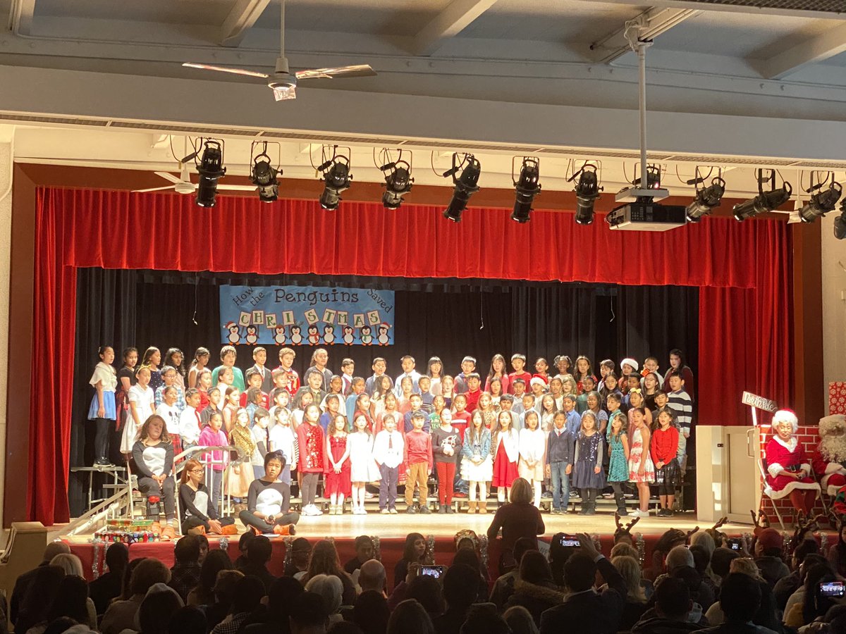 Thanks Hugo Reid for the festive holiday show!  <a href="/ArcadiaUnified/">Arcadia Unified</a> @Lauren_Leahy_