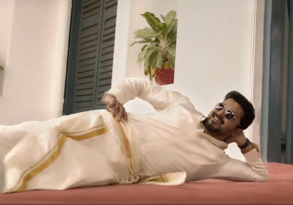 Muthusiva04's tweet photo. Good night pullingala 😍❤️

Morning papom 🙏🙏🚶🚶🚶

#UnmatchableThalapathyStardom https://t.co/VSXJ3ifAMK