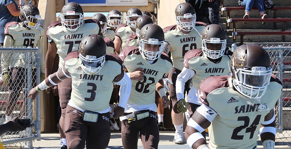jack_attack_19's tweet photo. Blessed and grateful to say I have received my first offer from the University of St. Francis, thank you @tomcurry012 @BBonds46 @USFSaintsFB for the opportunity. #EAT @KCNpreps @DeepDishFB @EDGYTIM https://t.co/jBzSyrBGcy