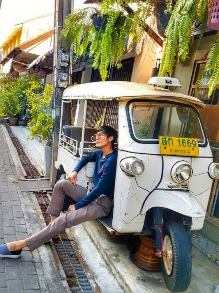 pack_chanmarlee's tweet photo. กลางแดดมีเงา  แต่กลางใจเรามีเธอนะ

                   ~ 😘💕💕 ~

#แคปชั่น #แคปชั่นหน้าหนาว 
#แคปชั่นเด็ด #แคปชั่น2019 
#แคปชั��นอ่อยแรง #แคปชั่นอ่อยรุ่นพี่ 
#แคปชั่นเสี่ยว #แคปชั่นแอบชอบ  #แคปชั่นหน้าหนาว #แคปชั่นกวนตีน #แคปชั่นเสี่ยว #แคปชั่นตลก #ประโยคหนึ่งสะดุ้งทั้งไทม์ไลน์ https://t.co/wLi4ldtOFo