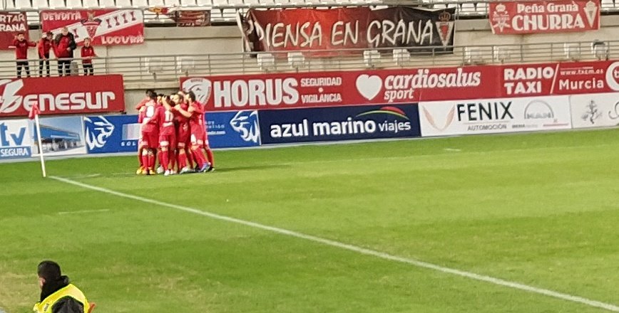 MurciaDeportivo's tweet photo. Min 25 | 
Gooooll! de @EGelpalmar 

🎙️ Choche adelanta al conjunto murciano en #EnriqueRocadeMurcia https://t.co/o4xXbryPPE