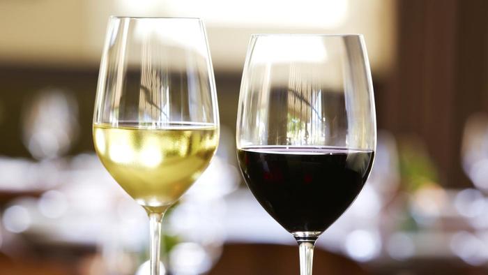 CieloAtMayfair's tweet photo. The children are nestled all snug in their beds… while we fill our glasses with whites and with reds. https://t.co/RkPj369pGx https://t.co/srgws4hwkA