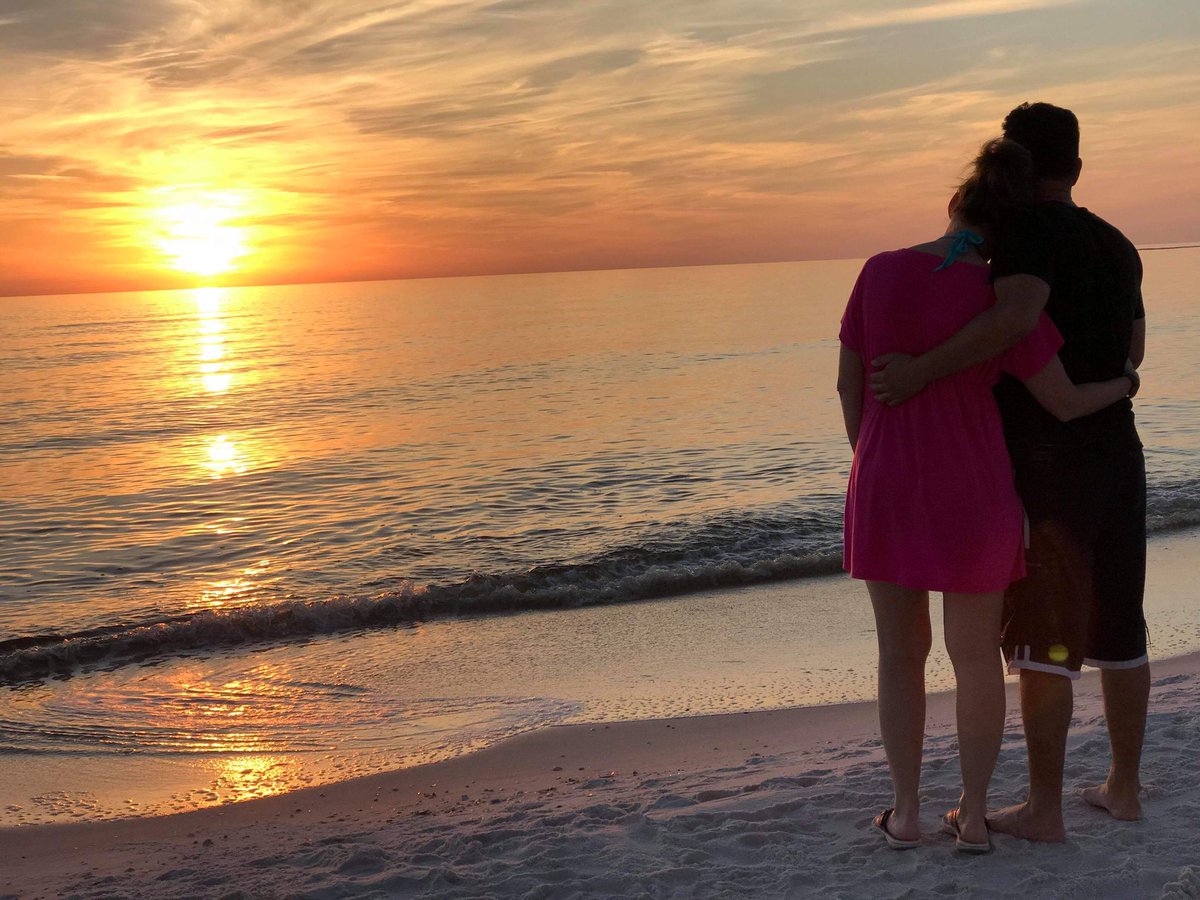 BorenMrs's tweet photo. This is my winter wonderland🤗🎄🏝...We spent last Christmas together as a family on the beach, and it was amazing!!
#LCFamily #WeAreLC #LCdigpat https://t.co/k9tBoXMIZt