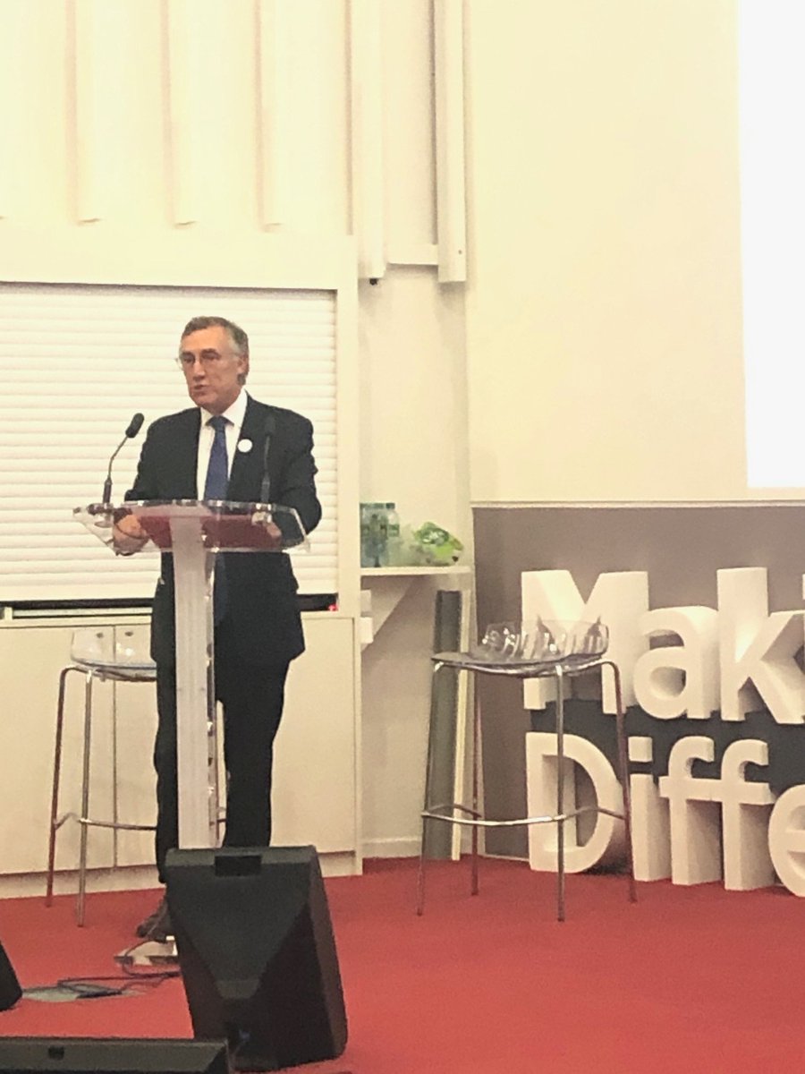 cpc_lr's tweet photo. C'est parti à la @Montpellier_BS pour la grande soirée sur les Intelligence. 5 thèmes vont être abordés et décortiqués par nos 8 intervenants. 
Loic Maugendre, notre président en guise d'introduction #cpclrintelligences https://t.co/Pdzg6rvsaX